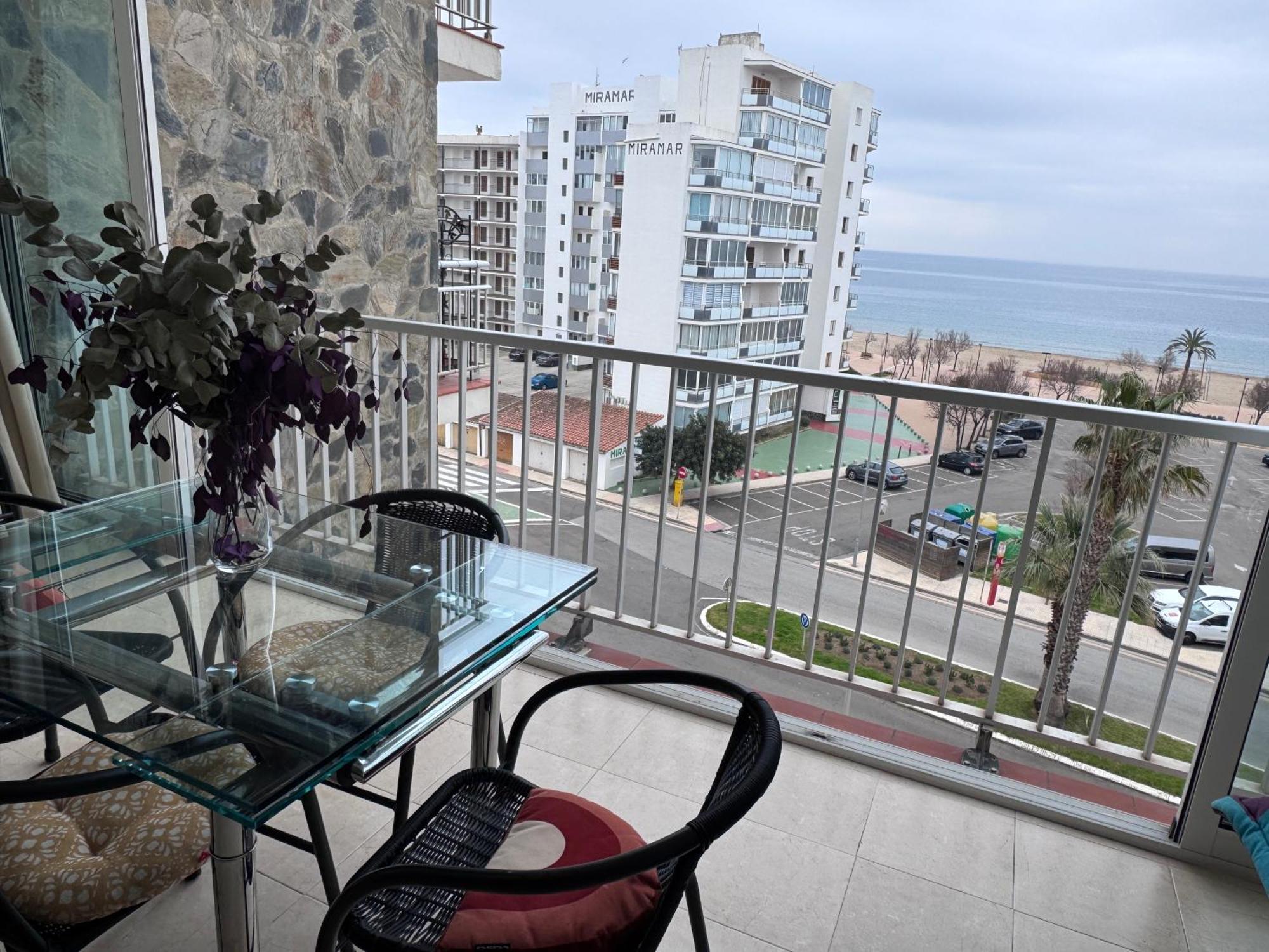 Gran 6pax Con Preciosas Vistas Al Mar Y Plaza De Parquing Roses